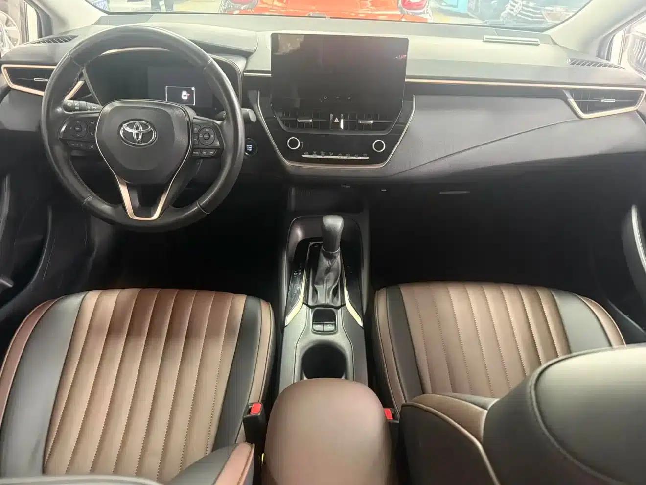 2023 Avalon 2.0L Elite Edition — миниатюра 4