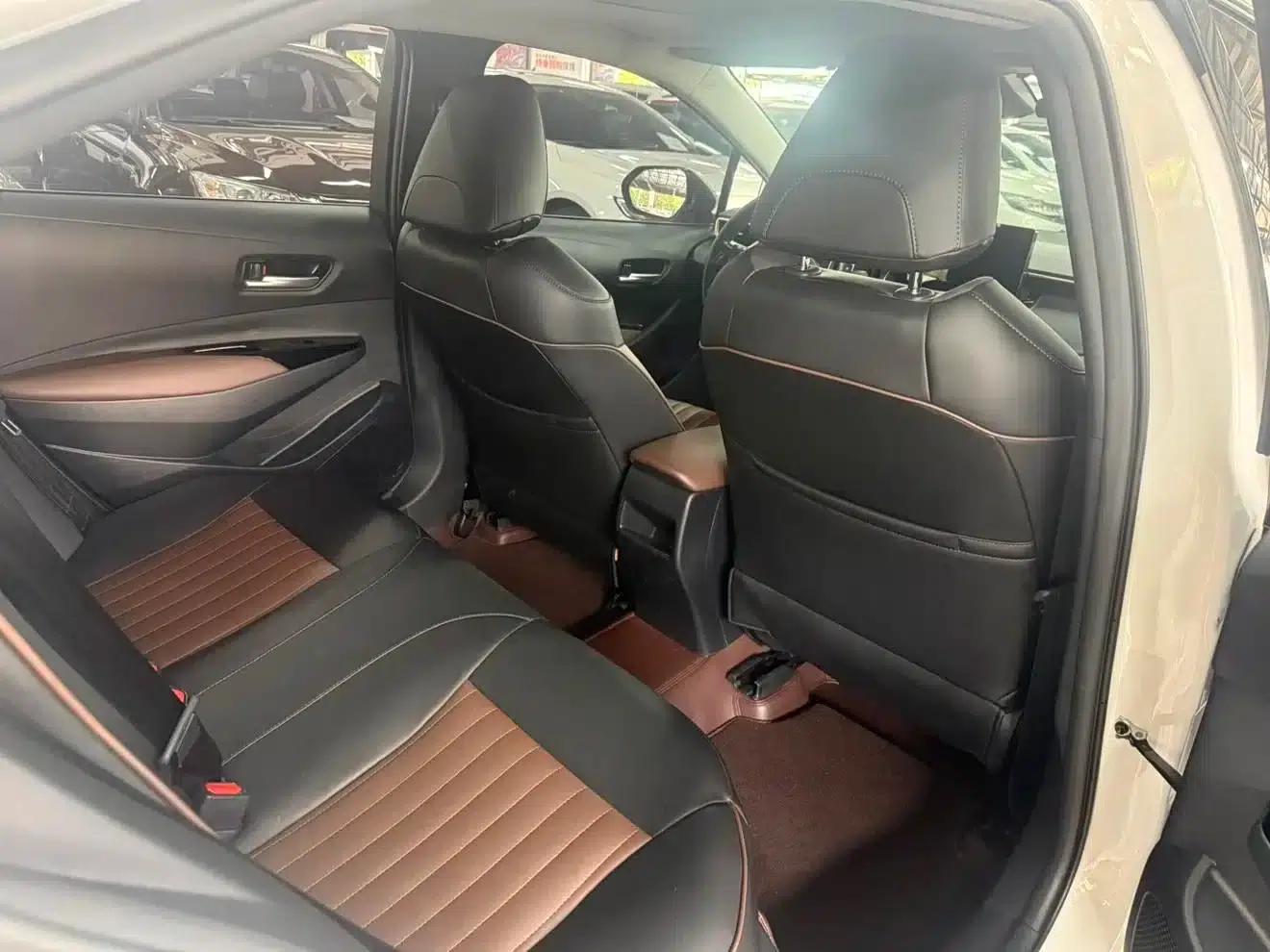 2023 Avalon 2.0L Elite Edition — миниатюра 6