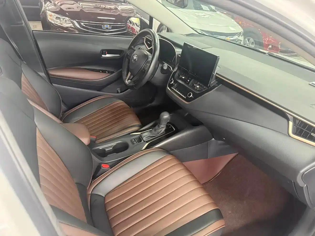 2023 Avalon 2.0L Elite Edition — миниатюра 7