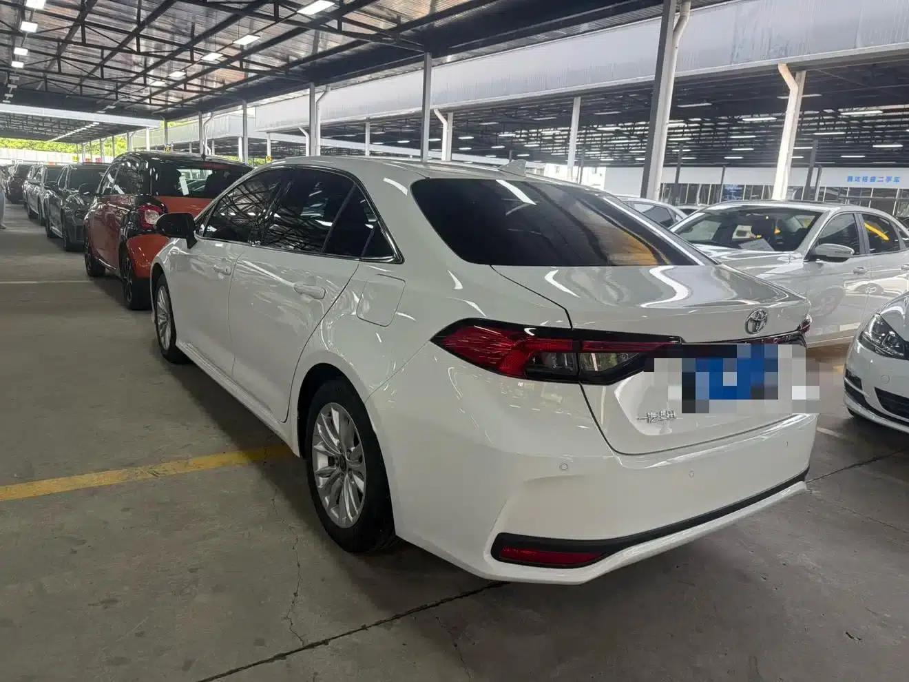2023 Avalon 2.0L Elite Edition — миниатюра 9