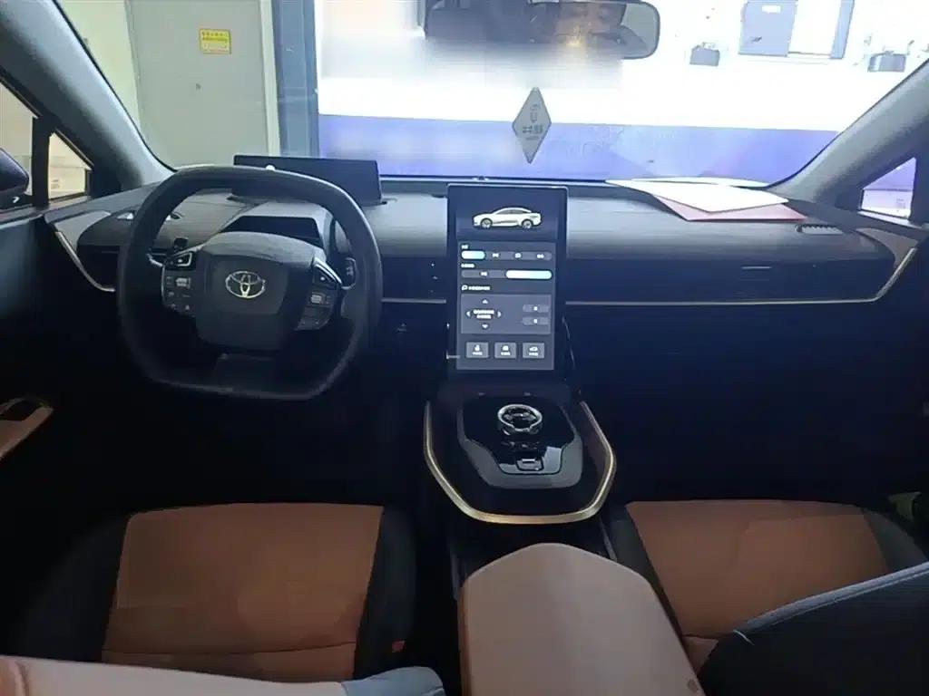 Toyota BZ3 2023 model, 517km, Elite PRO — миниатюра 10