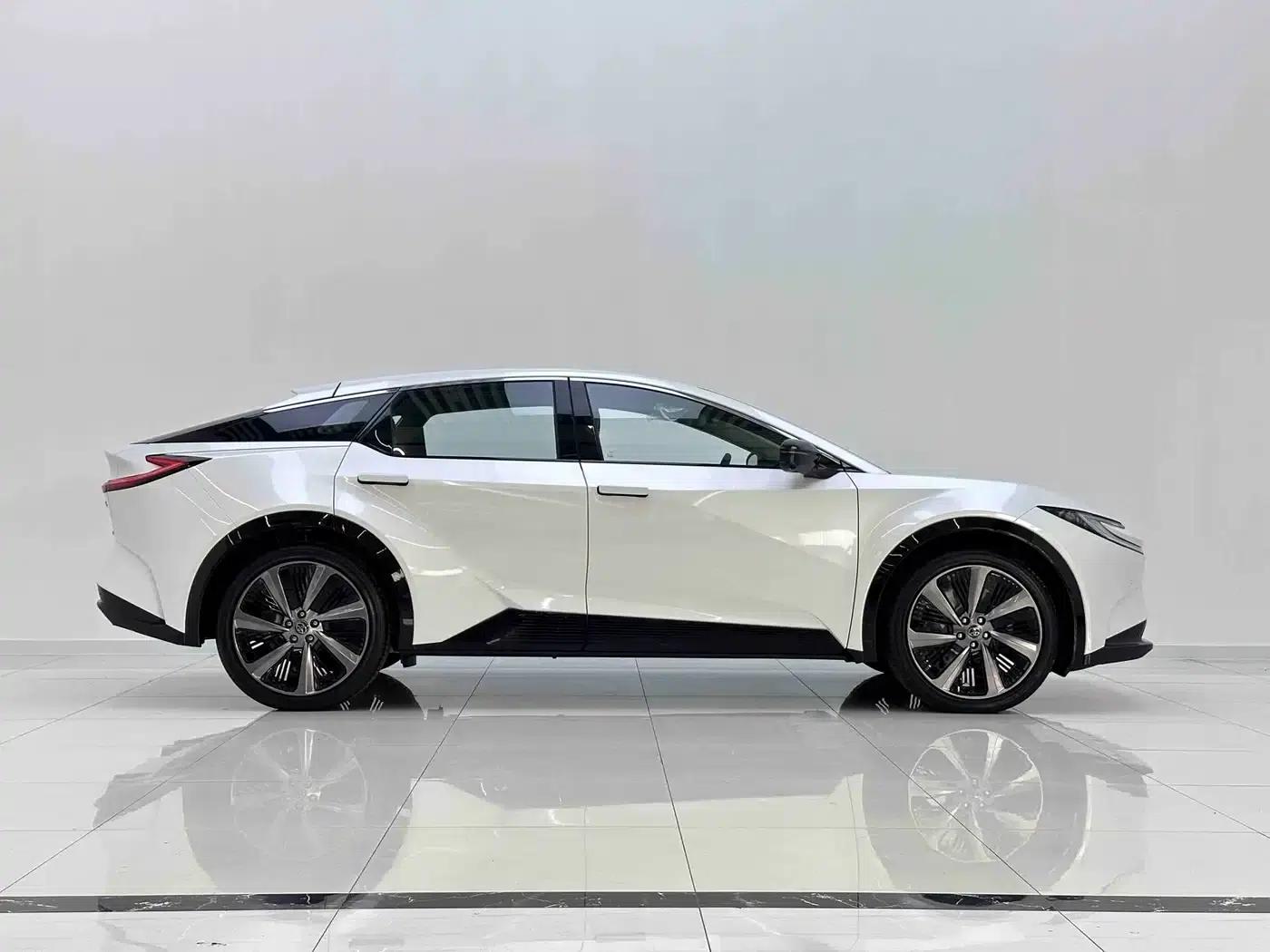 Toyota BZ5 2025 550 PRO — миниатюра 4