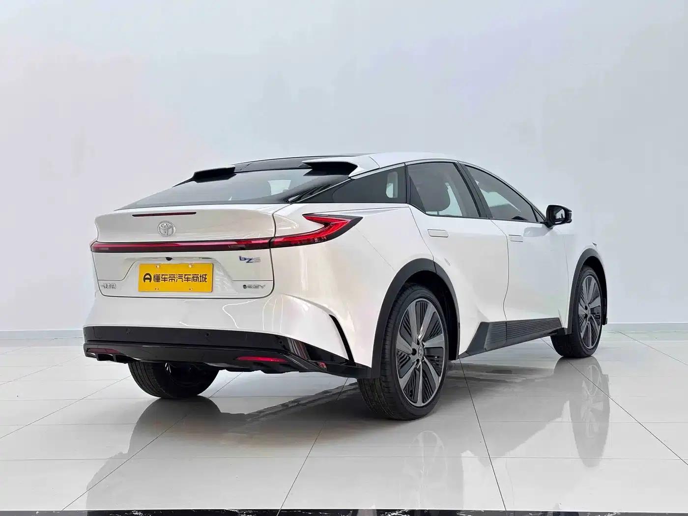 Toyota BZ5 2025 550 PRO — миниатюра 6