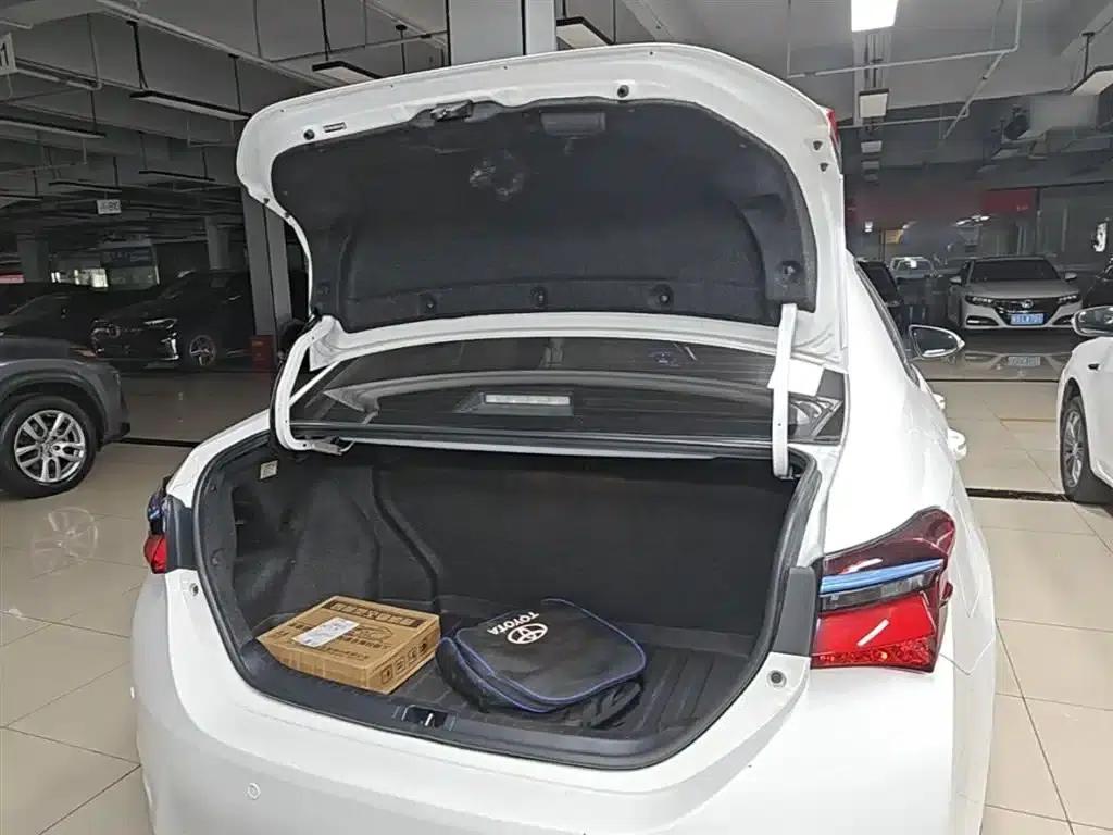 Corolla Hybrid E+ 2019 1.8L E-CVT Leading Edition — миниатюра 19