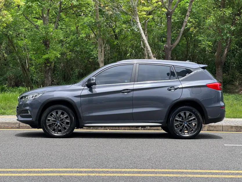 BYD Song New Energy 2019 Song DM 1.5TID Smart Connect Dynamic Model — миниатюра 3