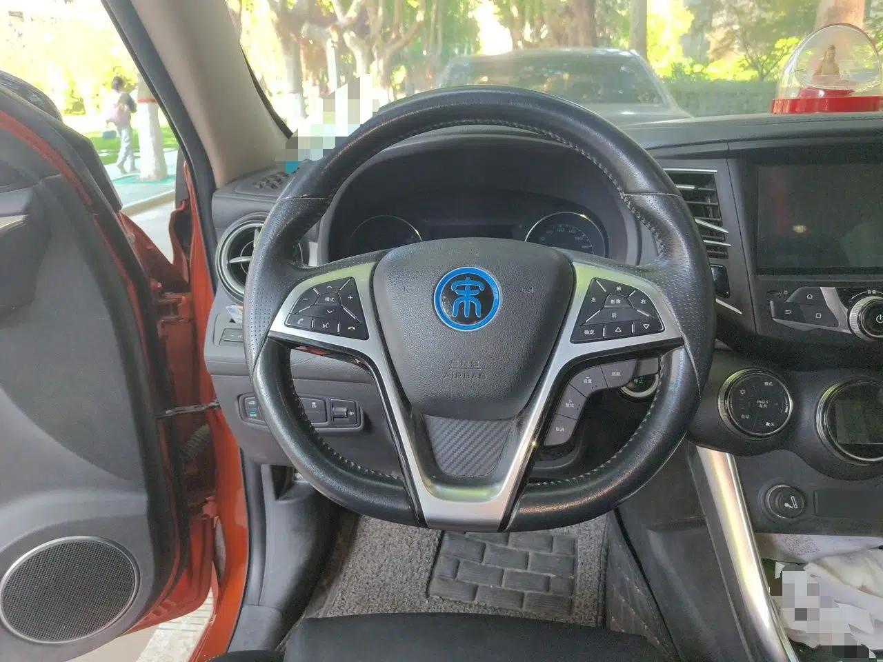 BYD Song New Energy 2017 Song DM 1.5TID All-Wheel Drive Luxury Model — миниатюра 11