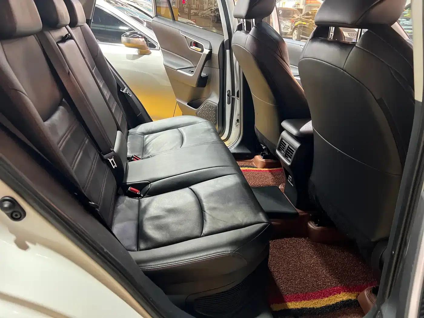 Highlander New Energy 2021 High-Performance Edition 2.5L Two-Wheel Drive Sport Edition — миниатюра 11