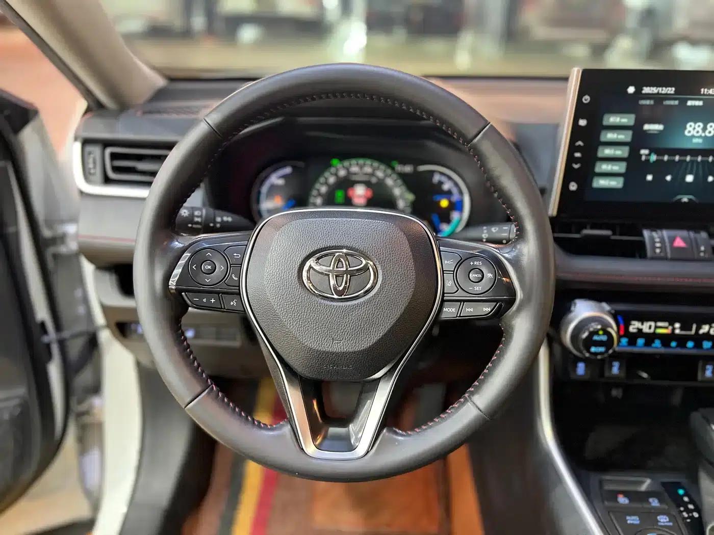 Highlander New Energy 2021 High-Performance Edition 2.5L Two-Wheel Drive Sport Edition — миниатюра 13