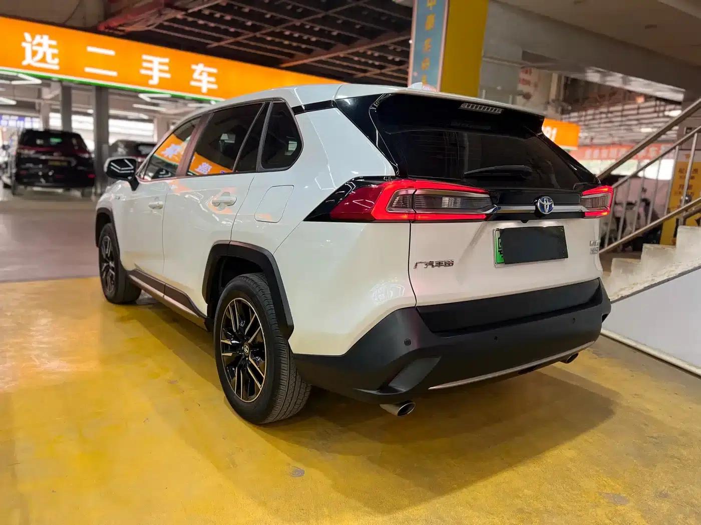 Highlander New Energy 2021 High-Performance Edition 2.5L Two-Wheel Drive Sport Edition — миниатюра 5