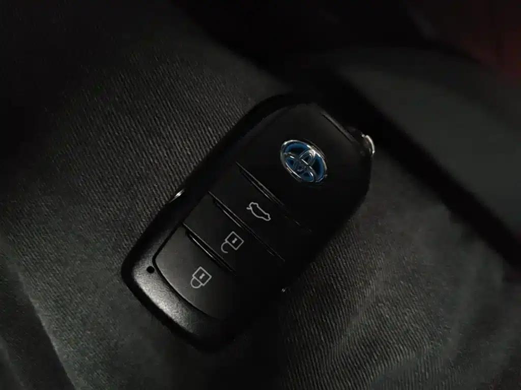 2023 Geely Lingshang Hybrid 2.0L Leading Edition — миниатюра 17