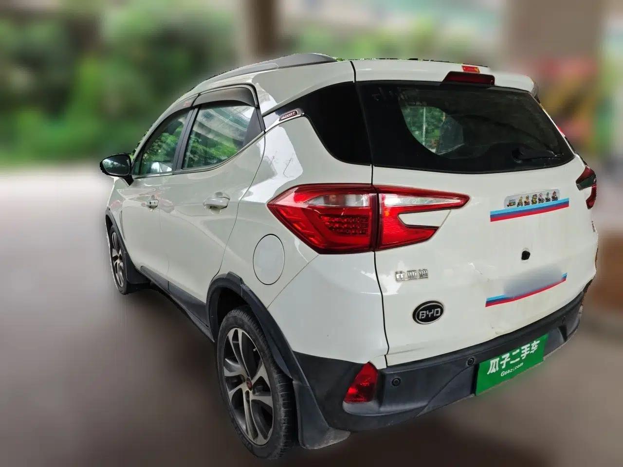 BYD Yuan 2016 1.5L Manual Luxury Model — миниатюра 4
