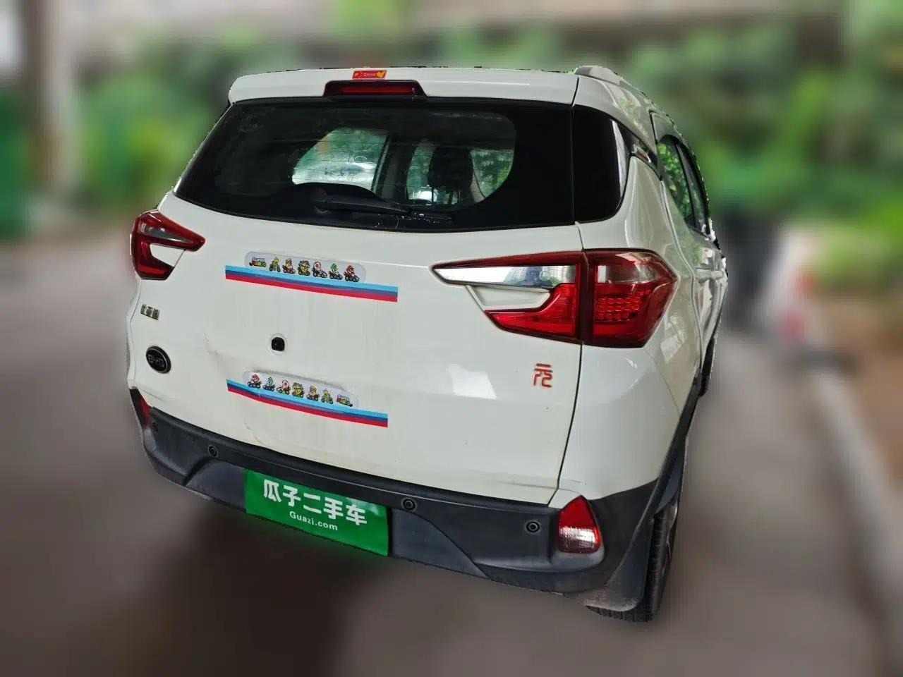 BYD Yuan 2016 1.5L Manual Luxury Model — миниатюра 6