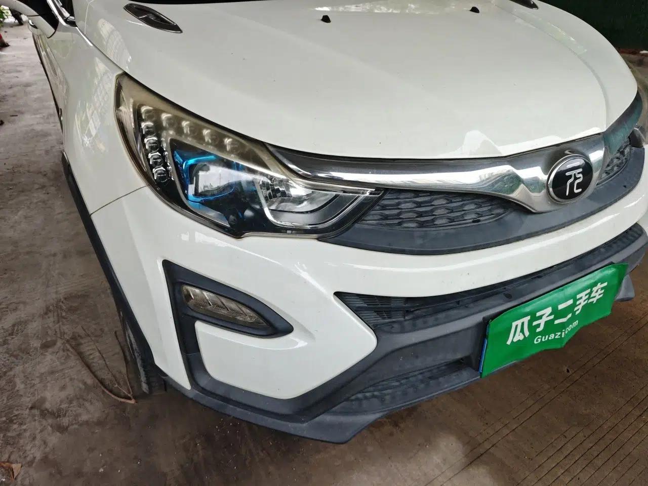 BYD Yuan 2016 1.5L Manual Luxury Model — миниатюра 7
