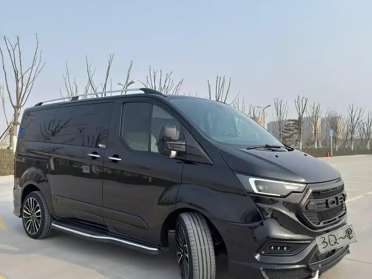 Tourneo 2023 2.0T Automatic Luxury Edition — миниатюра 3