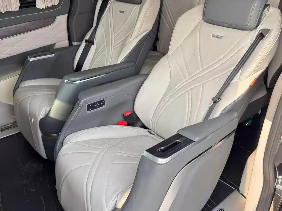 Tourneo 2023 2.0T Automatic Luxury Edition — миниатюра 8