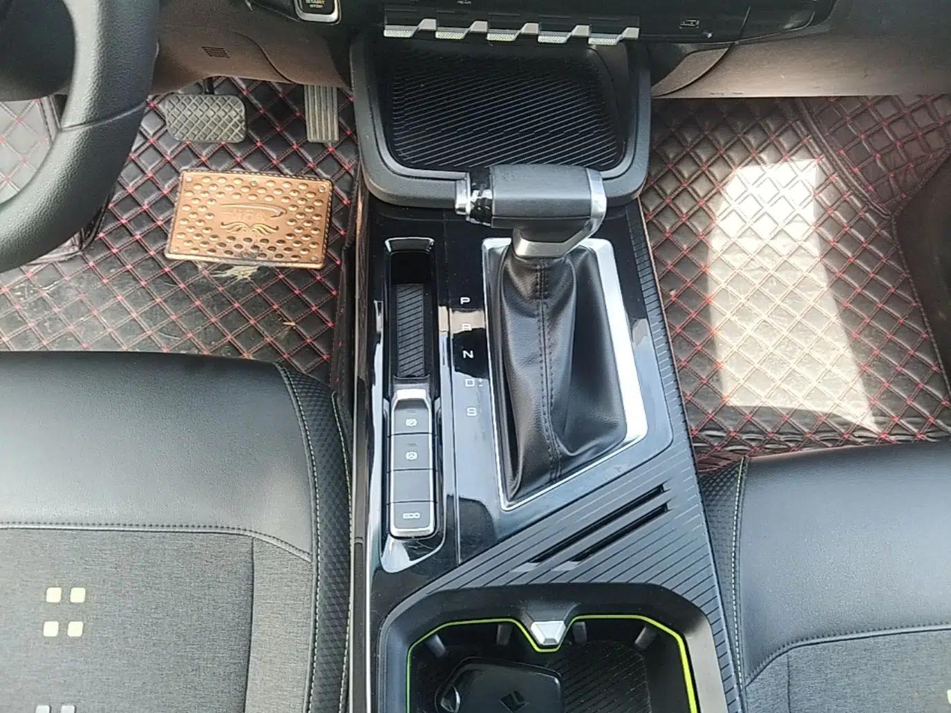 Baojun RM-5 2019 1.5L CVT Elite Version with 24-Hour Online Service 7 Seats — миниатюра 17