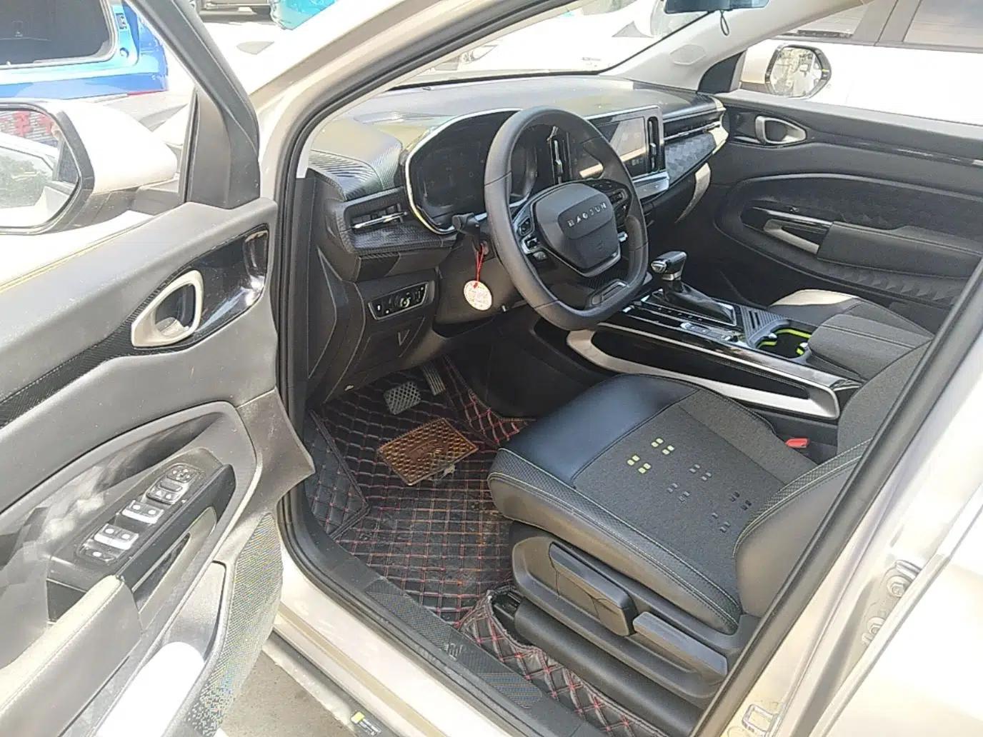 Baojun RM-5 2019 1.5L CVT Elite Version with 24-Hour Online Service 7 Seats — миниатюра 19