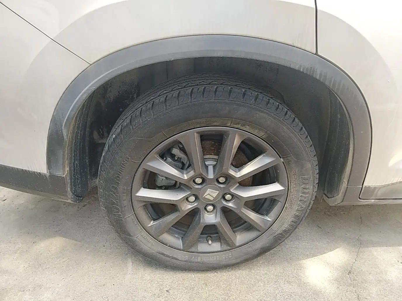 Baojun RM-5 2019 1.5L CVT Elite Version with 24-Hour Online Service 7 Seats — миниатюра 10