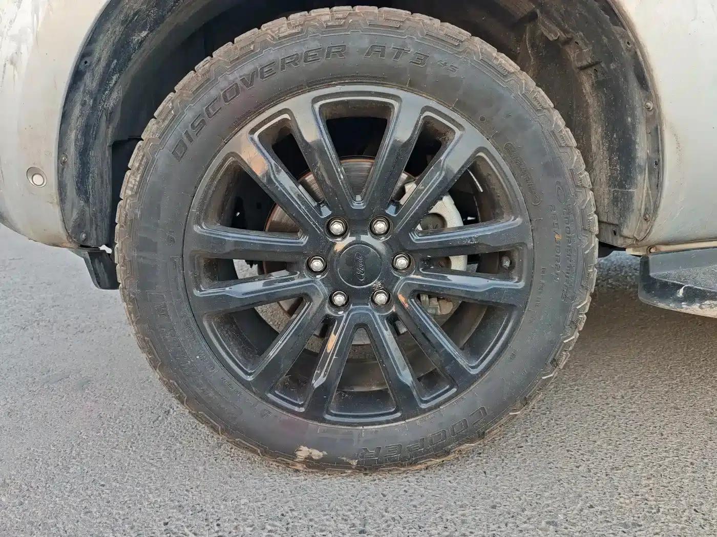 2020 Ford Everest Sport 2.3T Gasoline Automatic 4WD Flagship Edition 7-Seater — миниатюра 14
