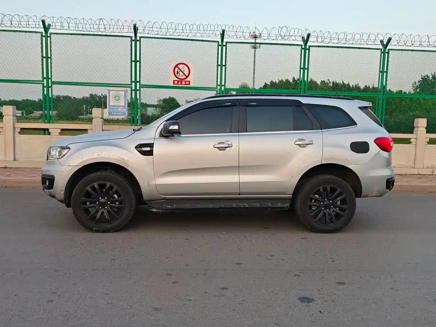 2020 Ford Everest Sport 2.3T Gasoline Automatic 4WD Flagship Edition 7-Seater — миниатюра 4