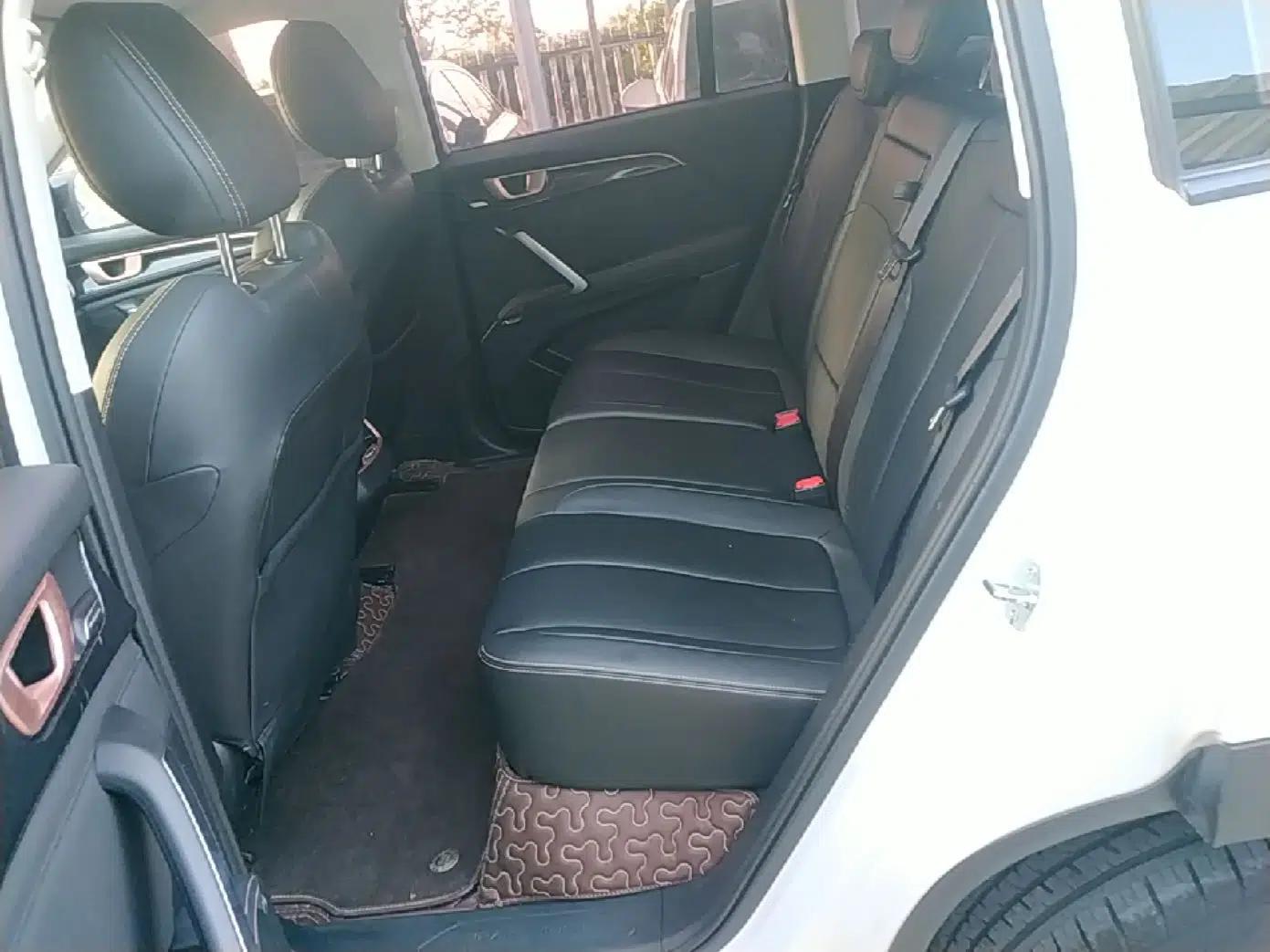 Baojun RS-5 2020 300T CVT Smart Prestige Edition — миниатюра 20
