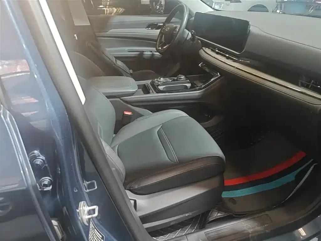 2022 EcoBoost 170 Platinum Edition — миниатюра 25