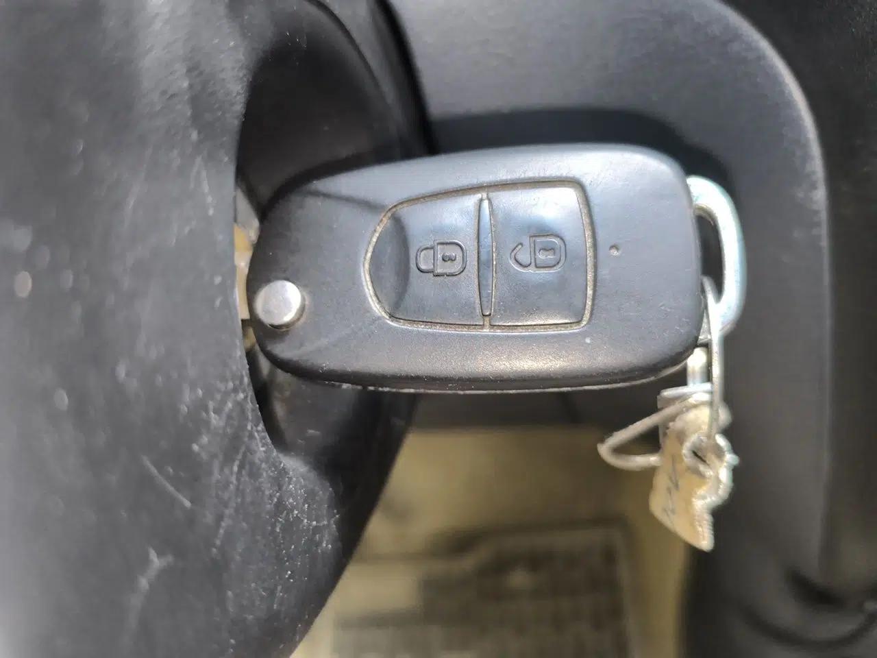 Baojun Lechi 2012 Revised 1.0L Manual P-TEC Standard Edition — миниатюра 9
