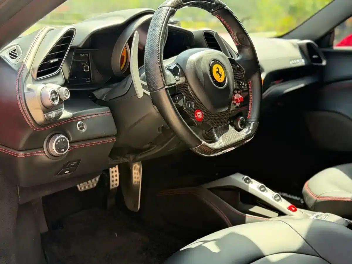 2015 Ferrari 488 GTB — миниатюра 3