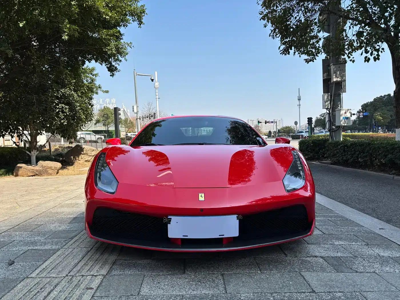 2015 Ferrari 488 GTB — миниатюра 2