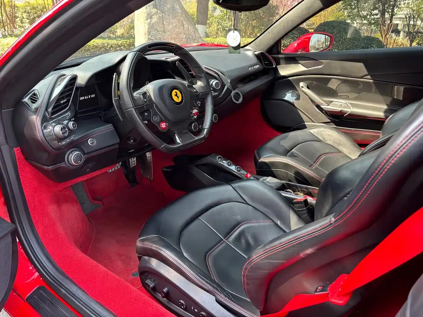 2015 Ferrari 488 GTB — миниатюра 13