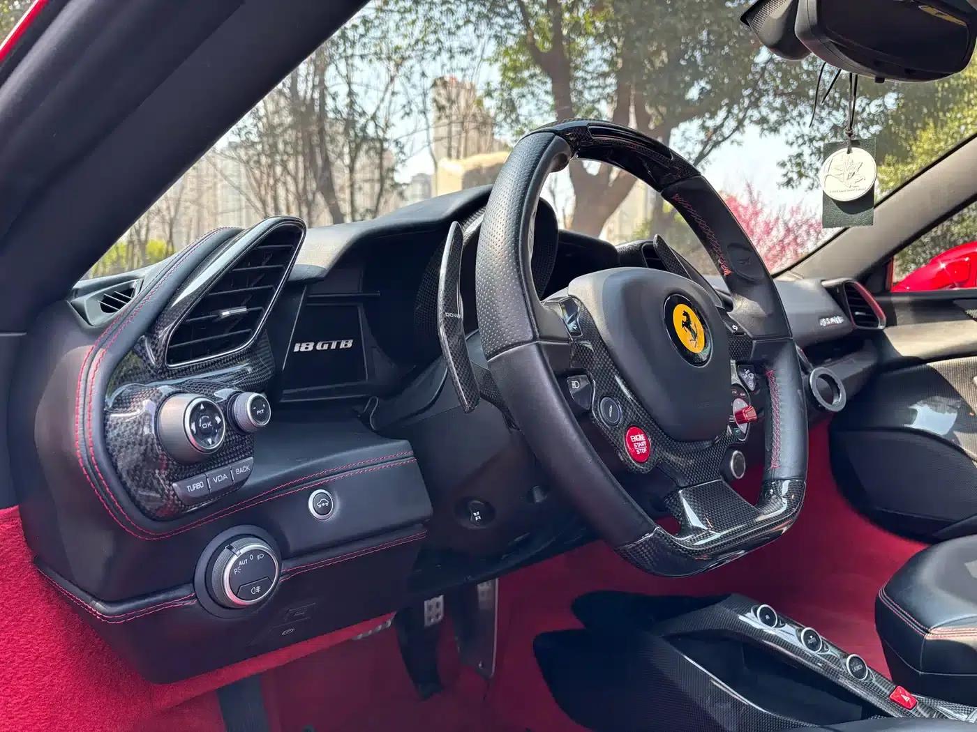 2015 Ferrari 488 GTB — миниатюра 15