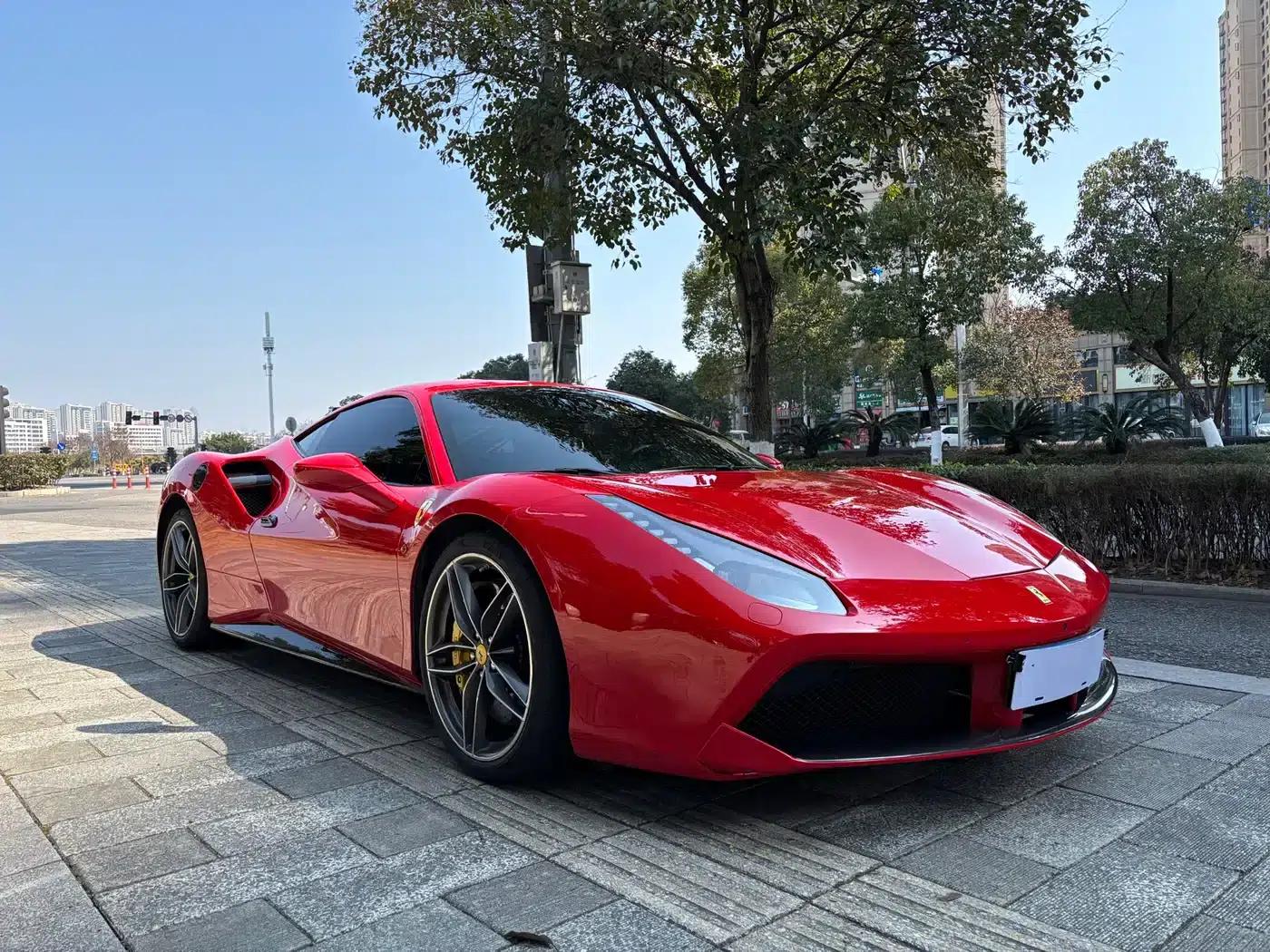 2015 Ferrari 488 GTB — миниатюра 3