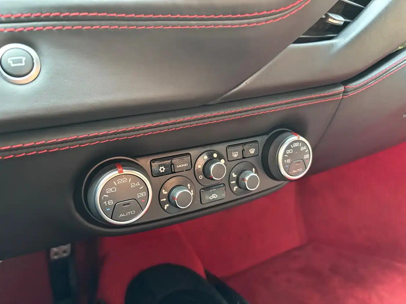 2015 Ferrari 488 GTB — миниатюра 21