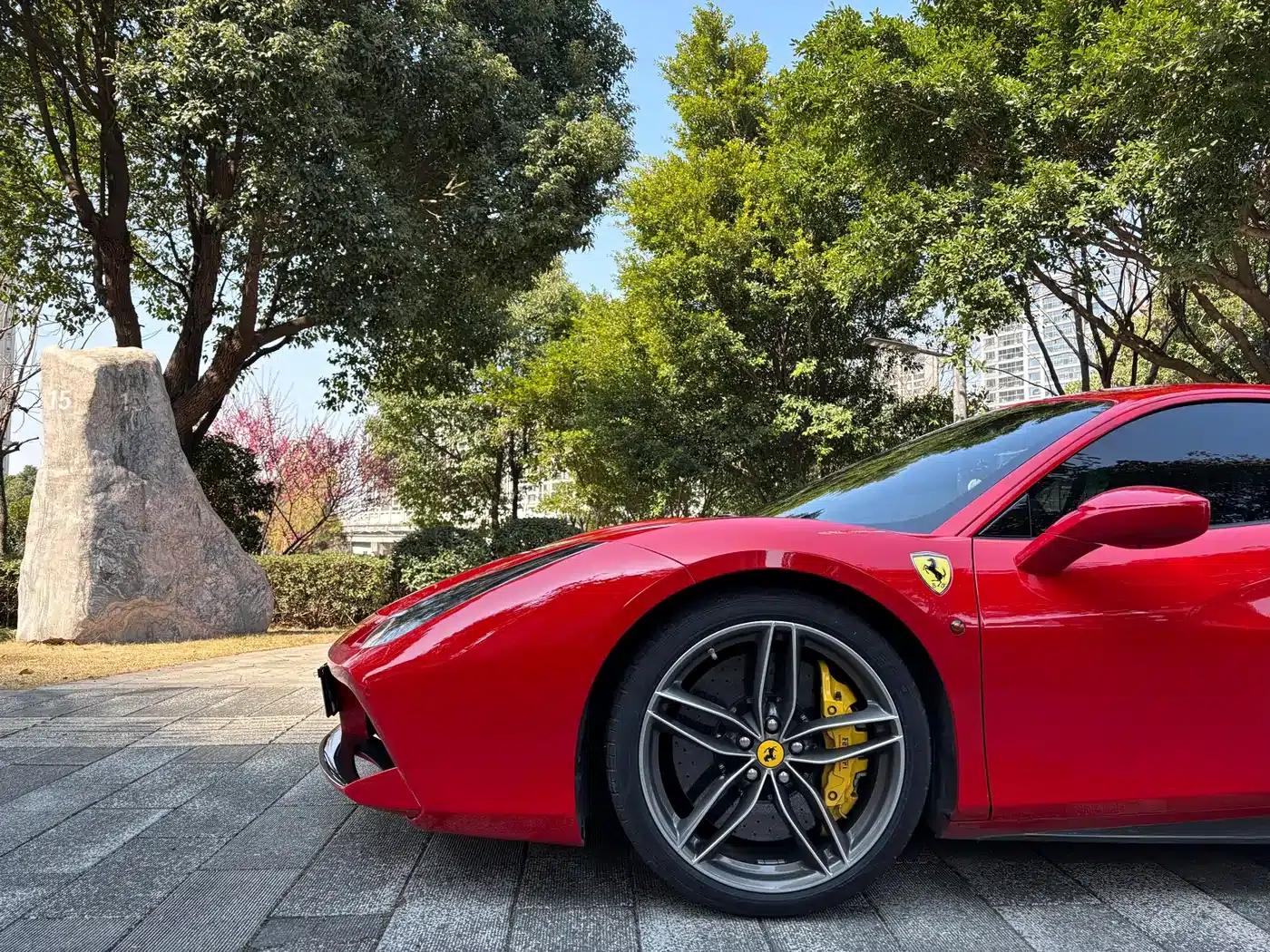 2015 Ferrari 488 GTB — миниатюра 7