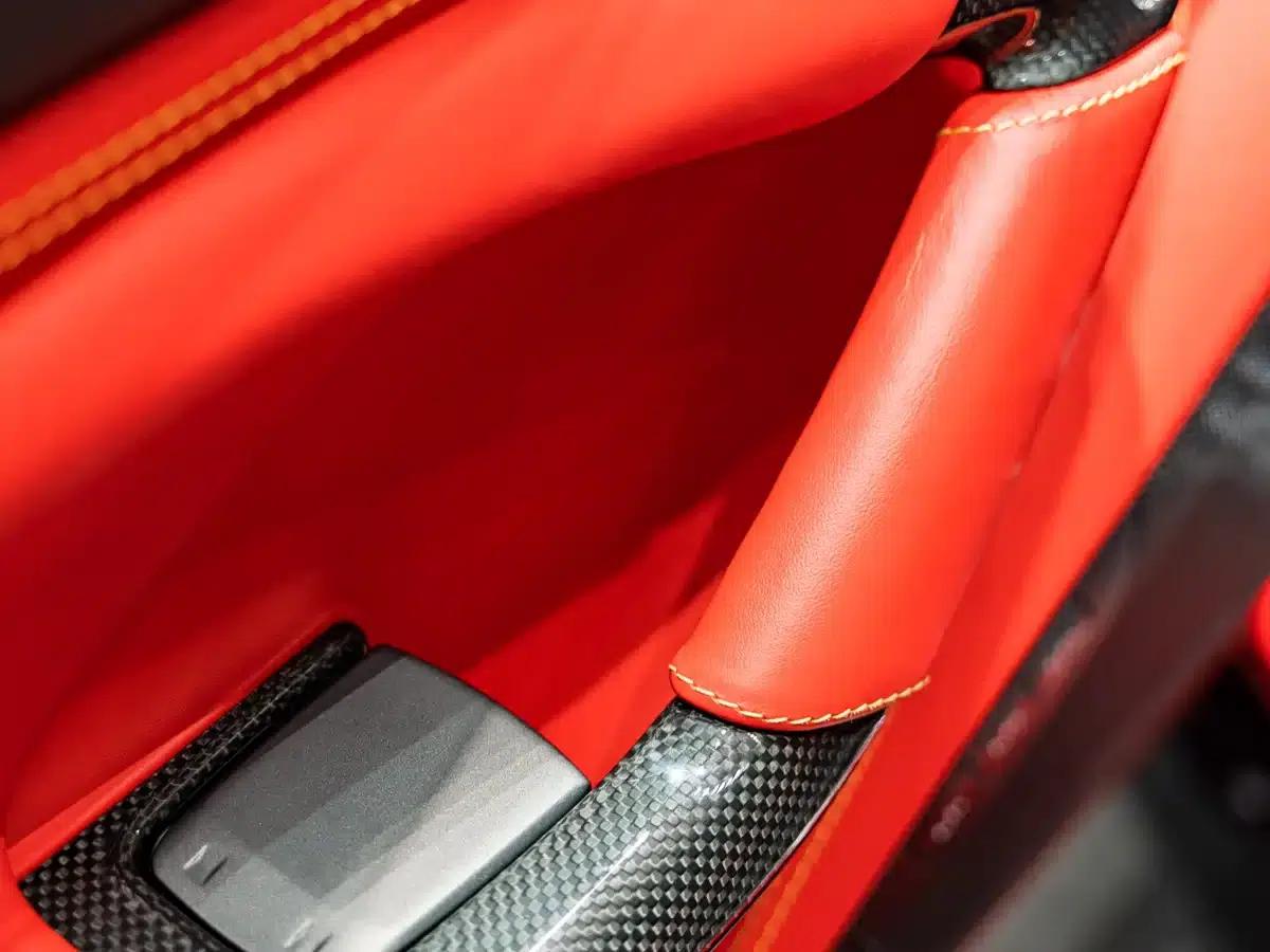 Ferrari F8 2019 Tributo 3.9T V8 — миниатюра 15