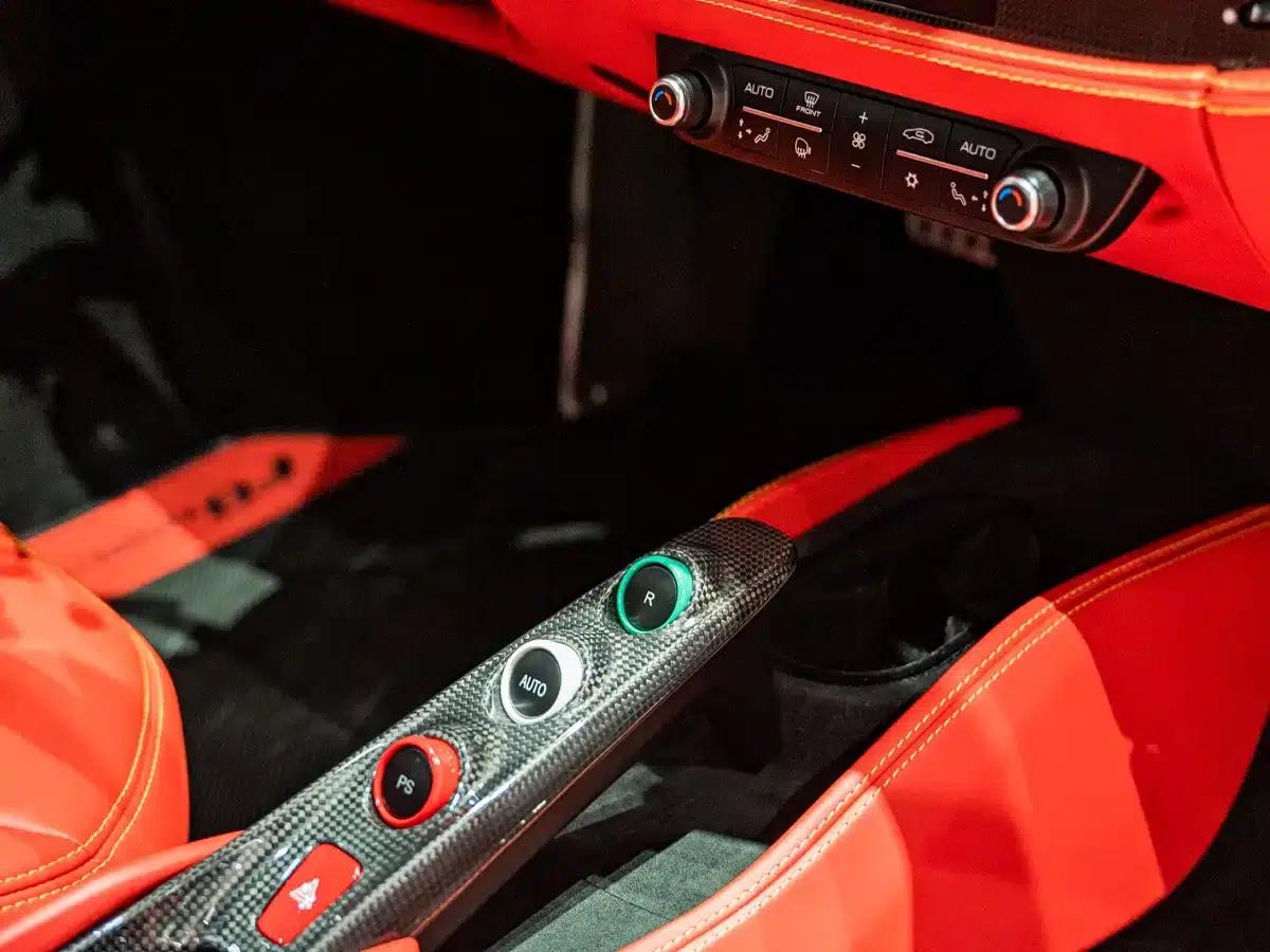 Ferrari F8 2019 Tributo 3.9T V8 — миниатюра 33