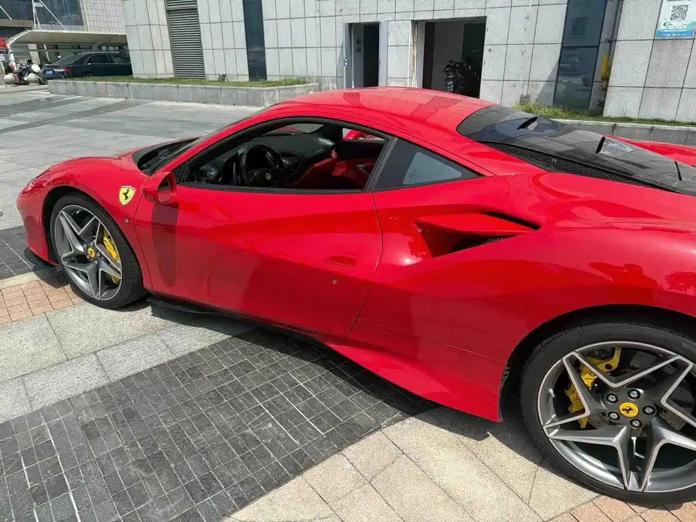Ferrari F8 2019 Tributo 3.9T V8 — миниатюра 2
