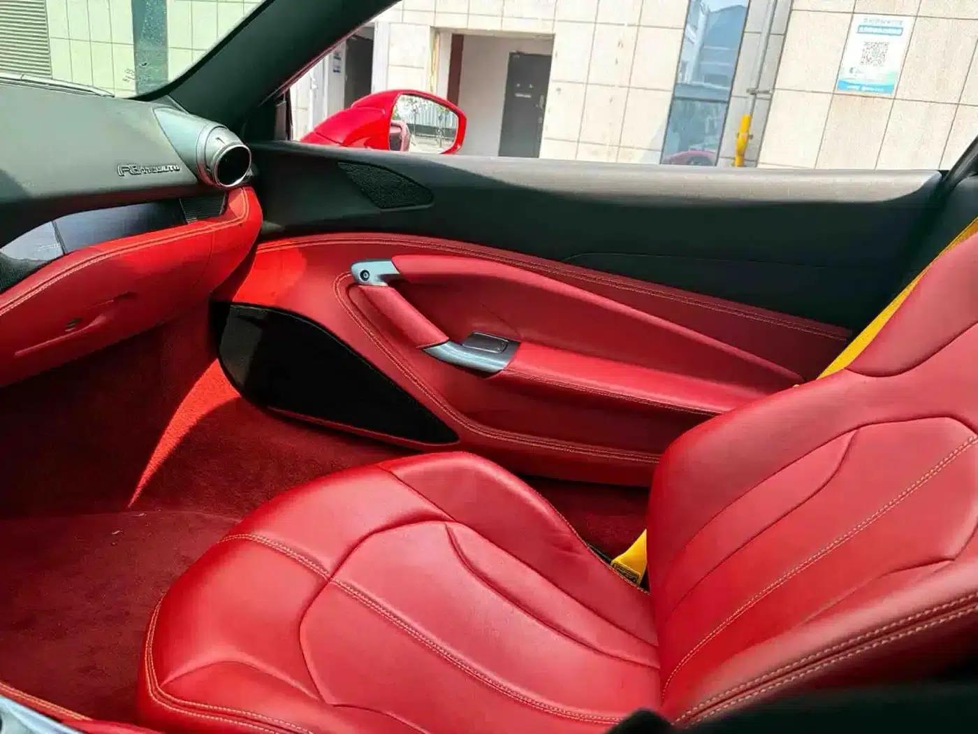 Ferrari F8 2019 Tributo 3.9T V8 — миниатюра 6