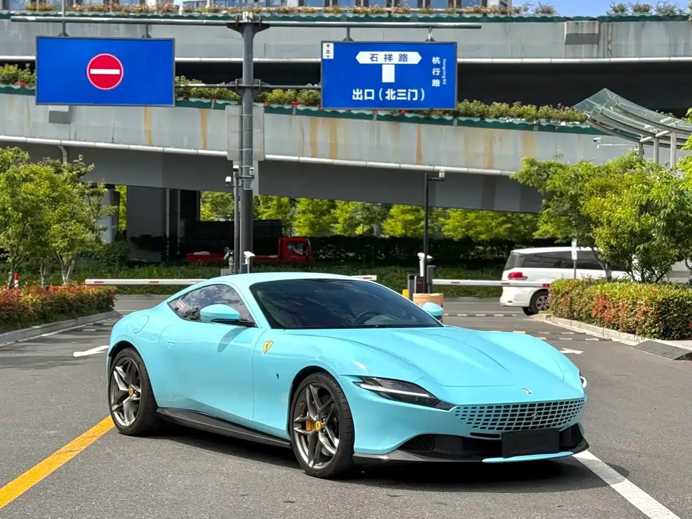 Roma 2020 3.9T V8 — миниатюра 2