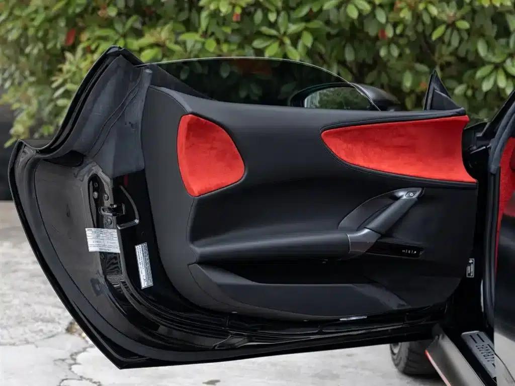 SF90 2020 3.9T V8 Stradale — миниатюра 16