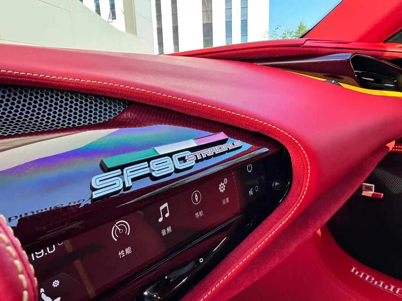 SF90 2020 3.9T V8 Stradale — миниатюра 13