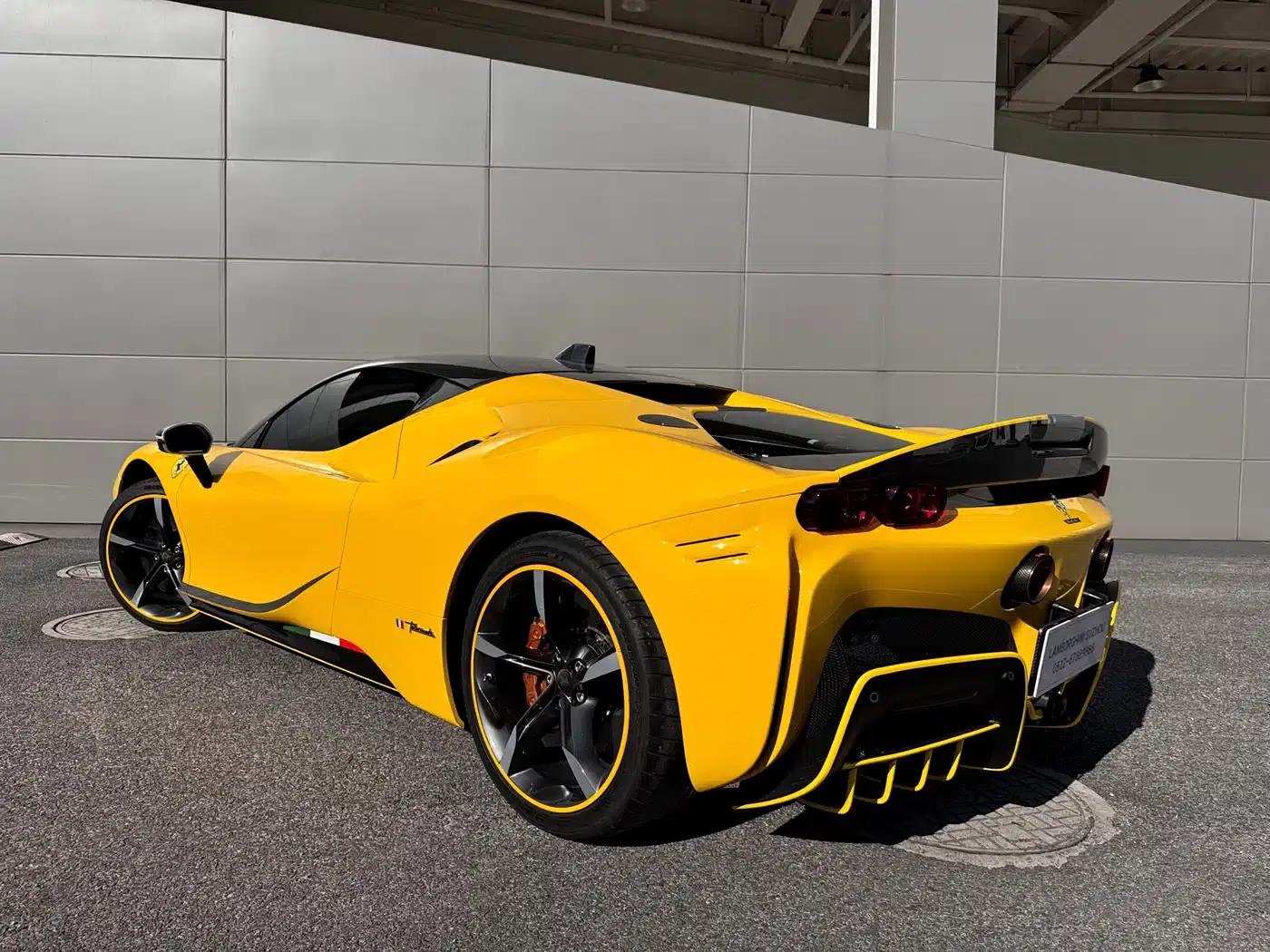 SF90 2020 3.9T V8 Stradale — миниатюра 7
