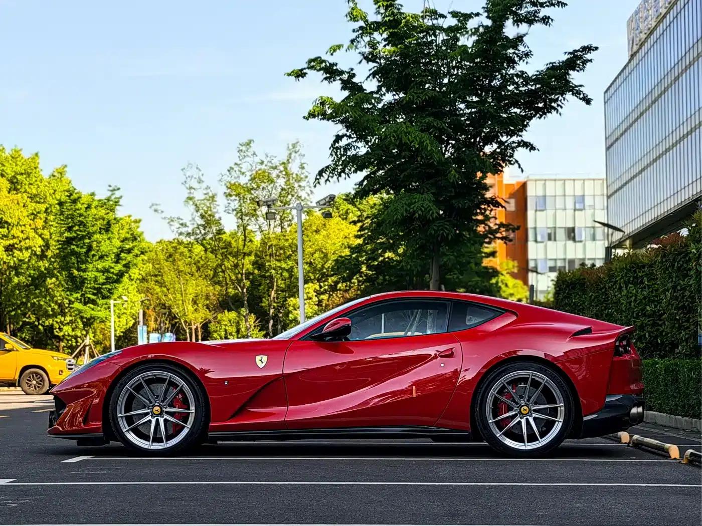 Ferrari 812 2017 6.5L Superfast — миниатюра 5