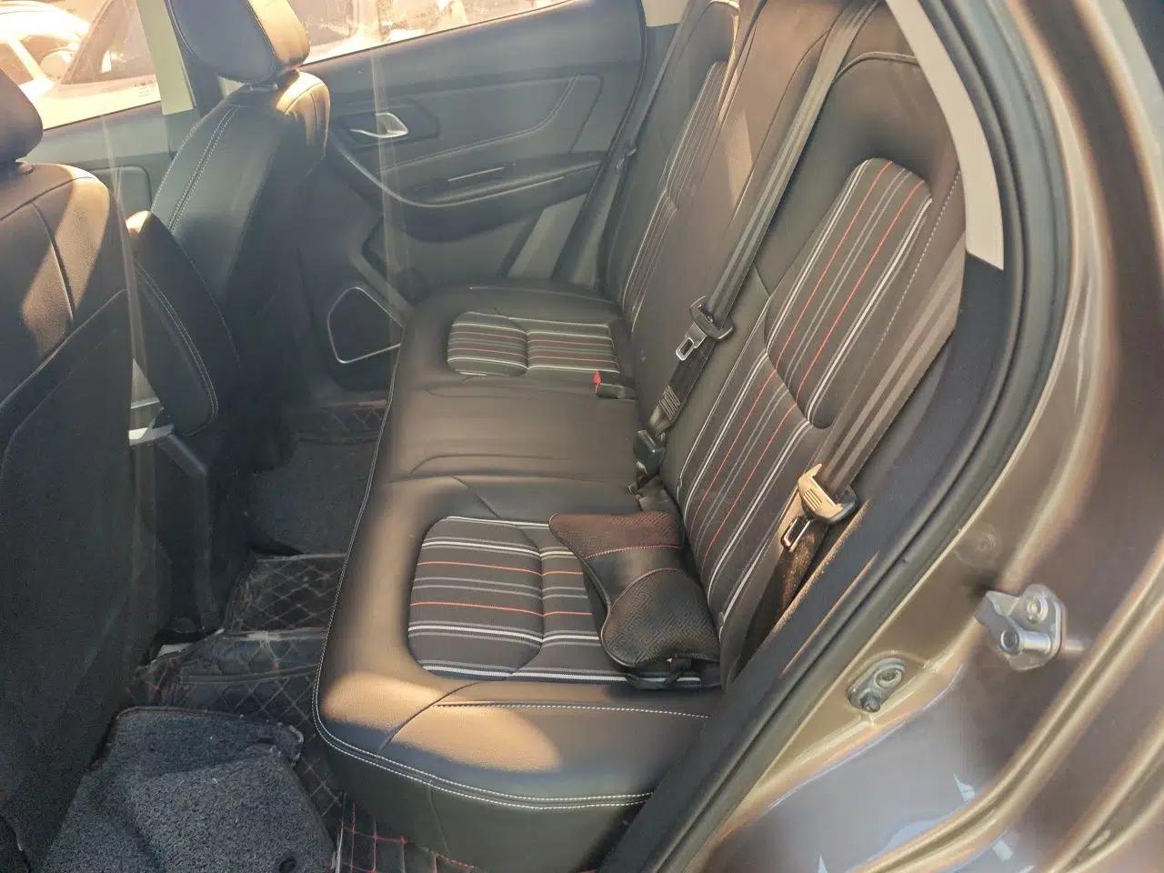 Bestune X40 2017 1.6L Manual Luxury Edition — миниатюра 18
