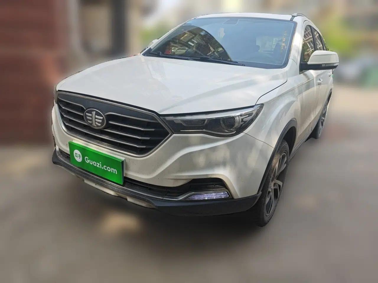 Bestune X40 2019 1.6L Manual Luxury Edition China VI — миниатюра 1