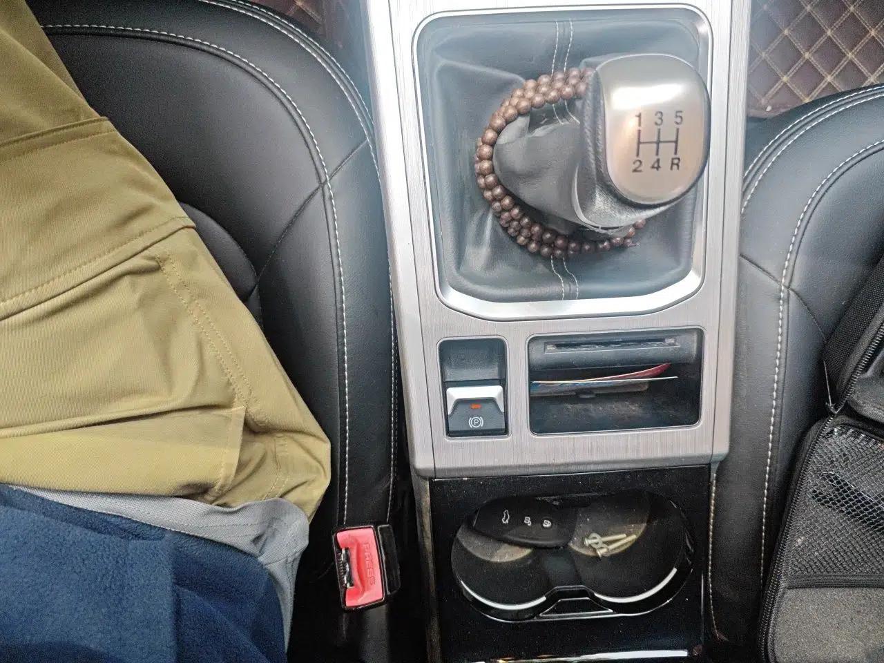 Bestune X40 2019 1.6L Manual Luxury Edition China VI — миниатюра 11