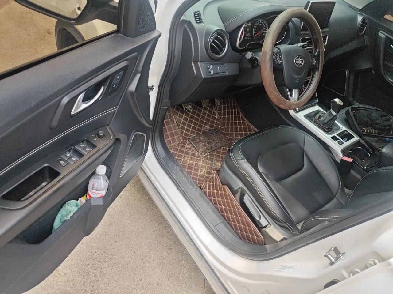 Bestune X40 2019 1.6L Manual Luxury Edition China VI — миниатюра 13