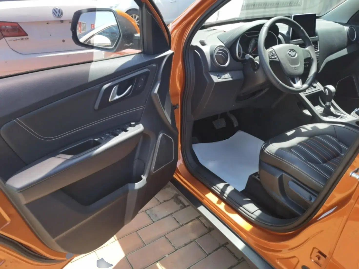 Bestune X40 2017 1.6L Automatic Luxury Model — миниатюра 19