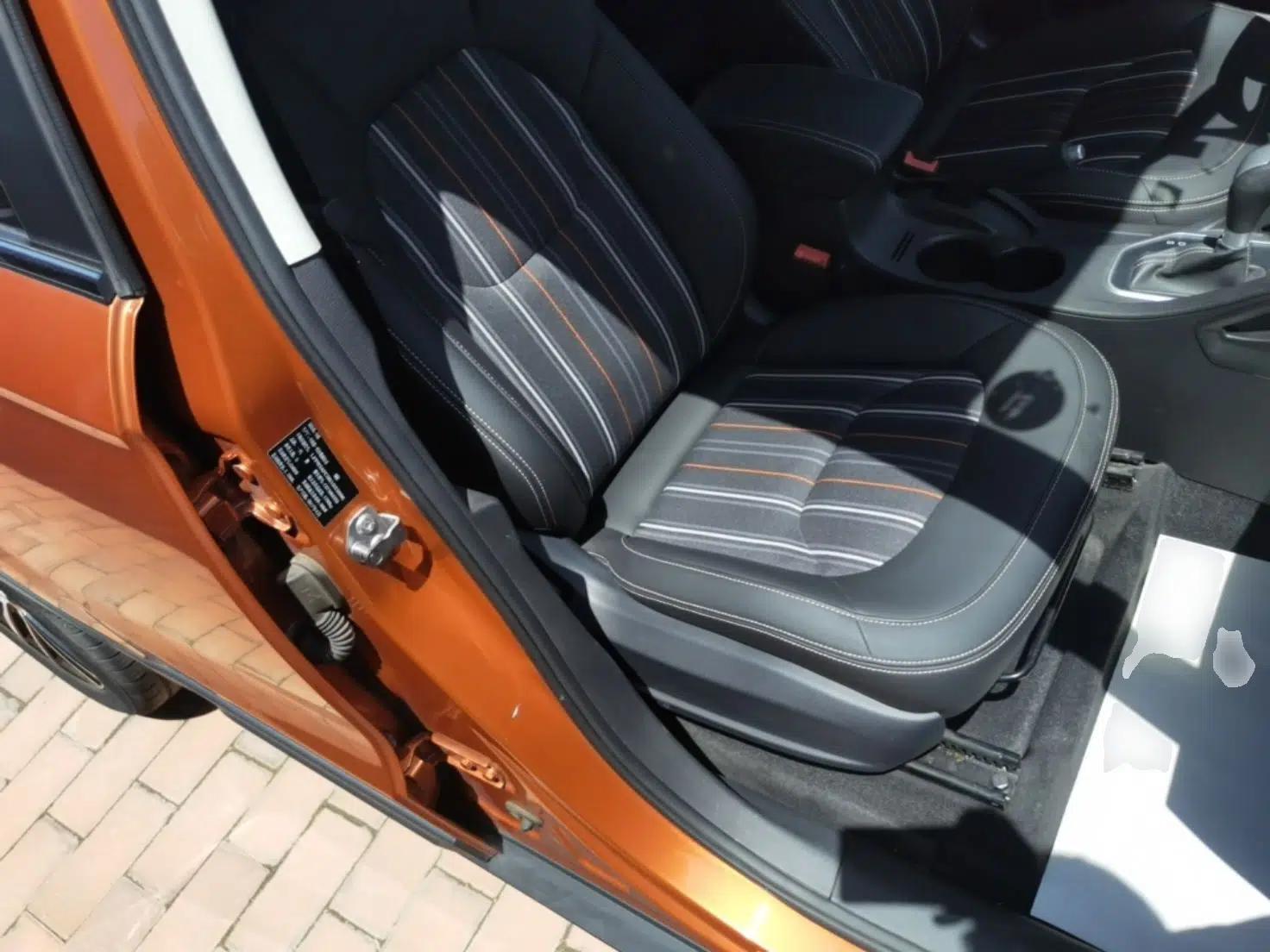 Bestune X40 2017 1.6L Automatic Luxury Model — миниатюра 23