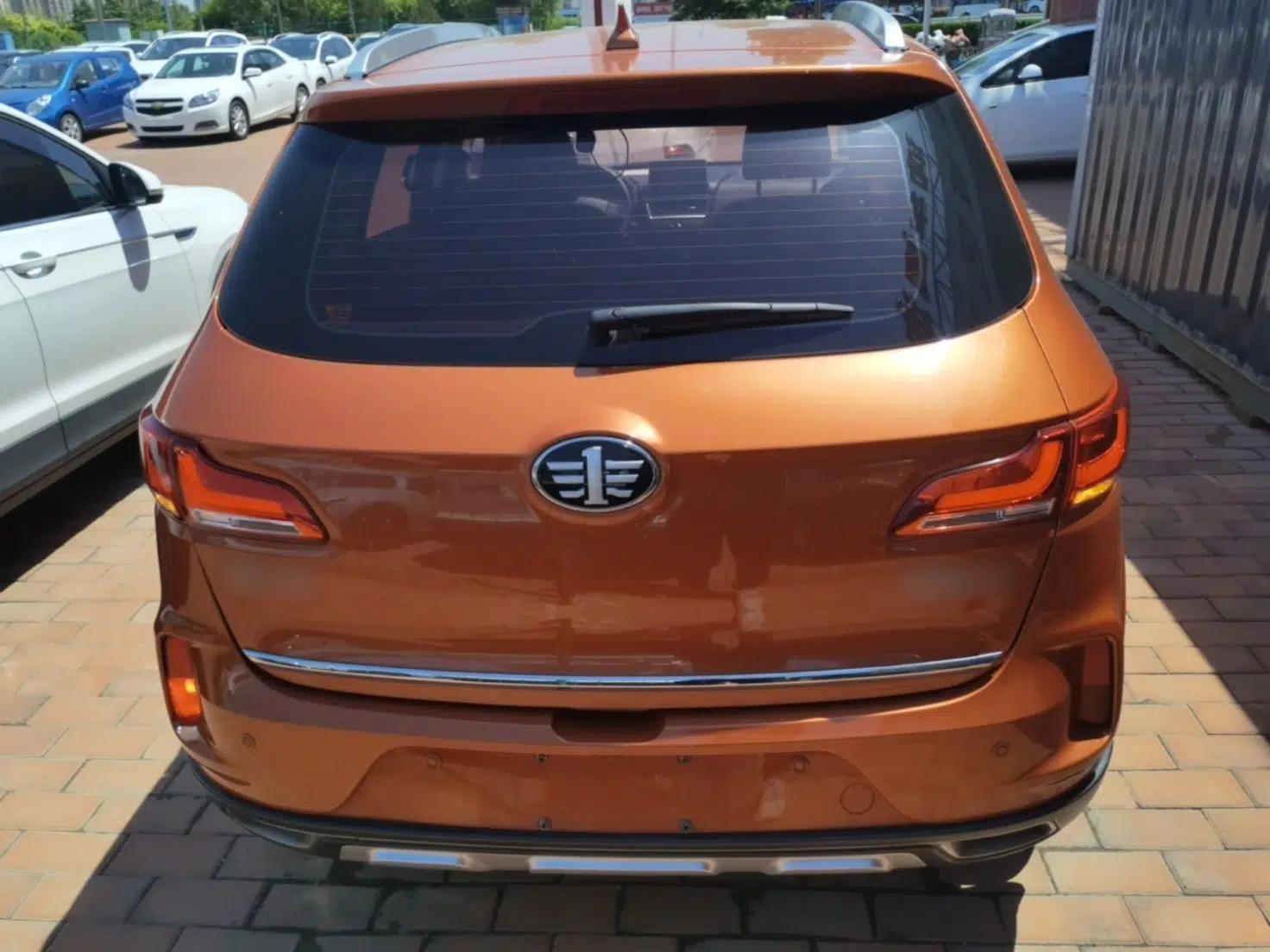 Bestune X40 2017 1.6L Automatic Luxury Model — миниатюра 5